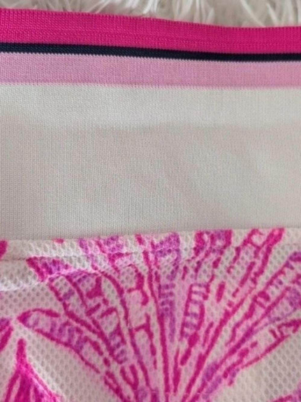 Lilly Pulitzer Alister Polo UPF 50+ Pink Bliss Shady Babe Size Small NWT - Picture 4 of 5